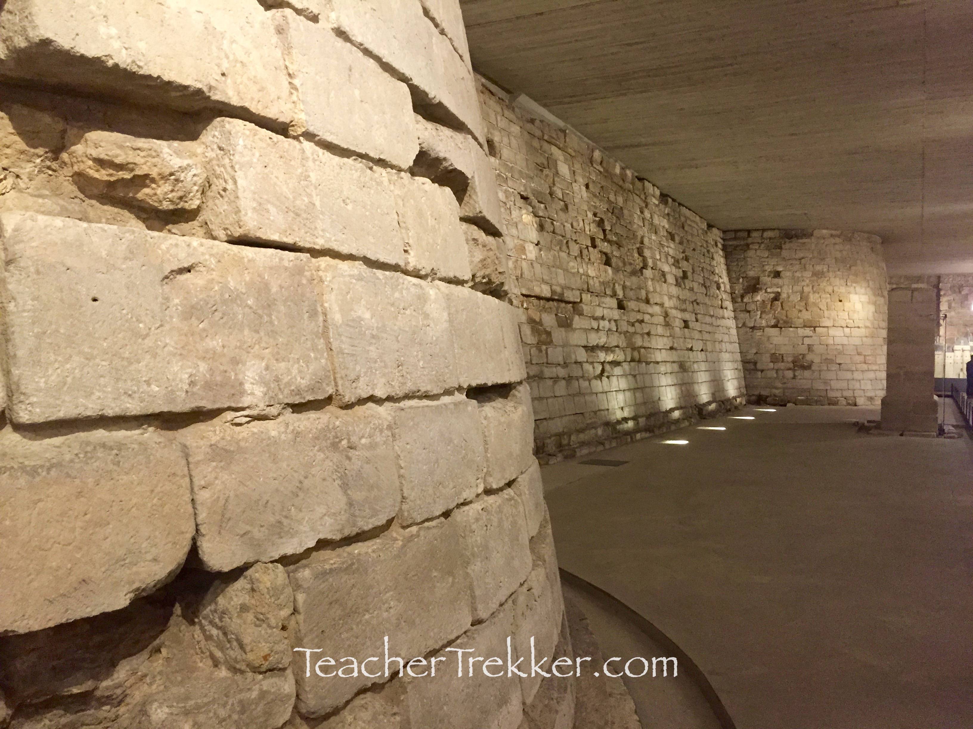 Louvre-12 - Teacher Trekker